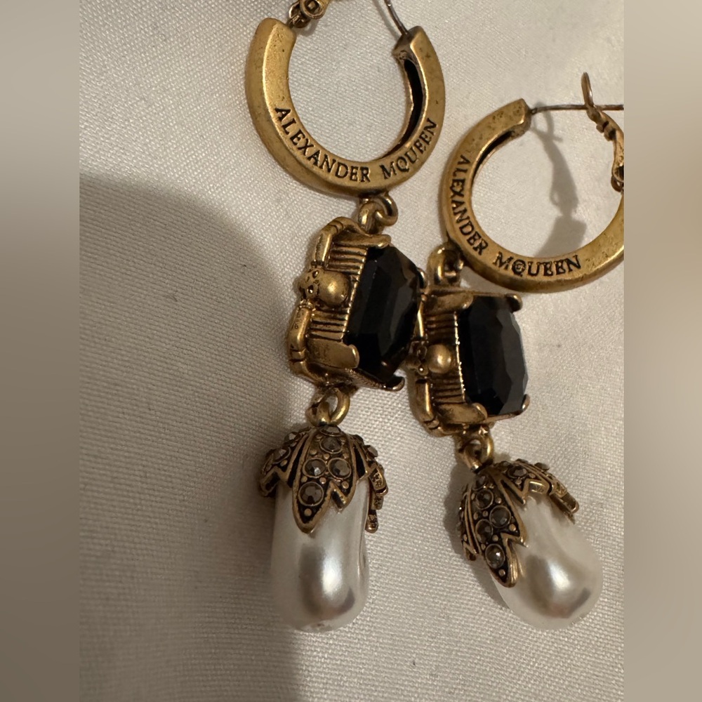 Alexander McQueen Gold and Black Crystal Hoop Earrings with Pearl Drops